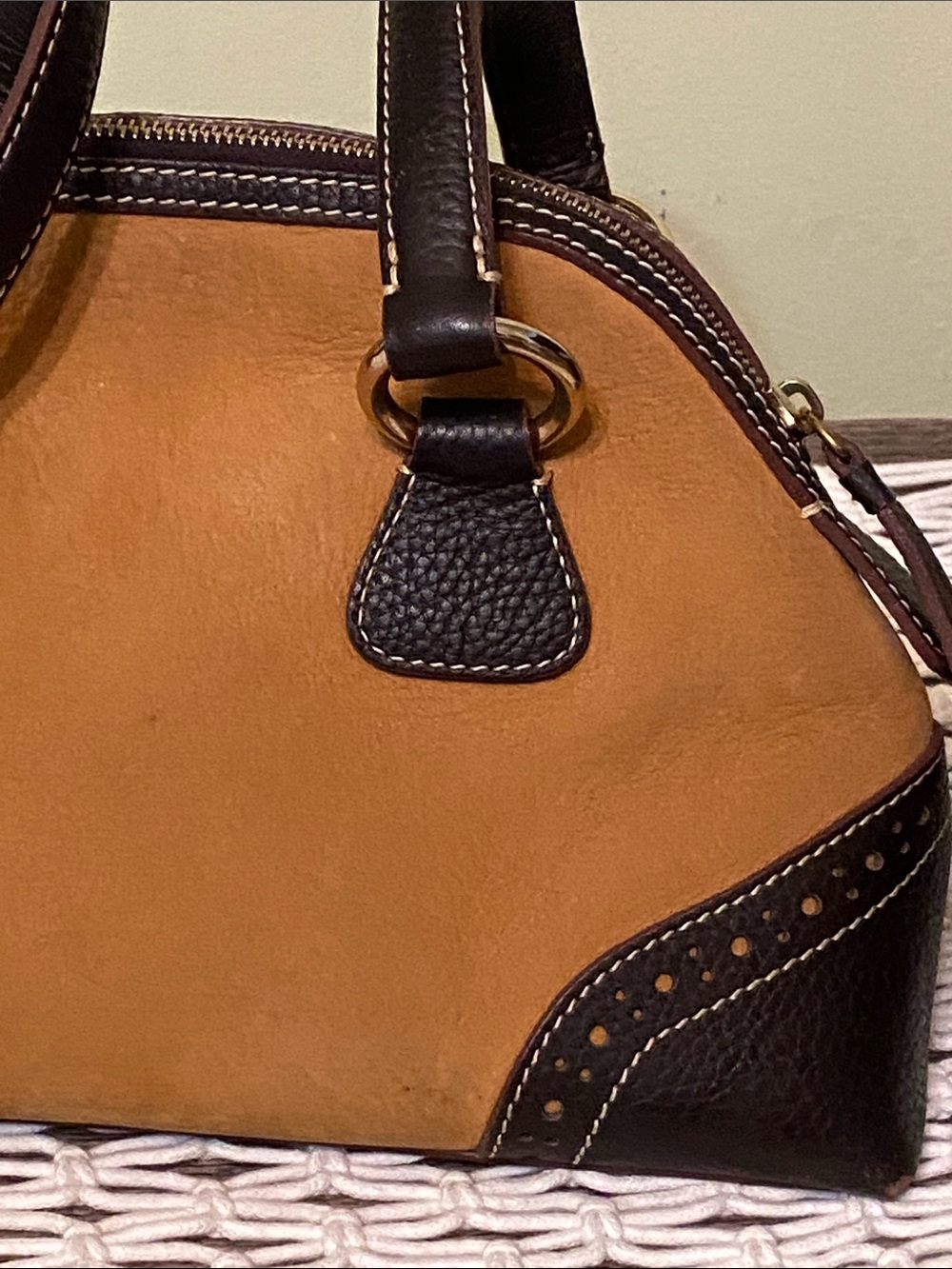Dooney & Bourke Style Two-Tone Tan and Brown Leather Satchel Handbag Vintage - Picture 7 of 17
